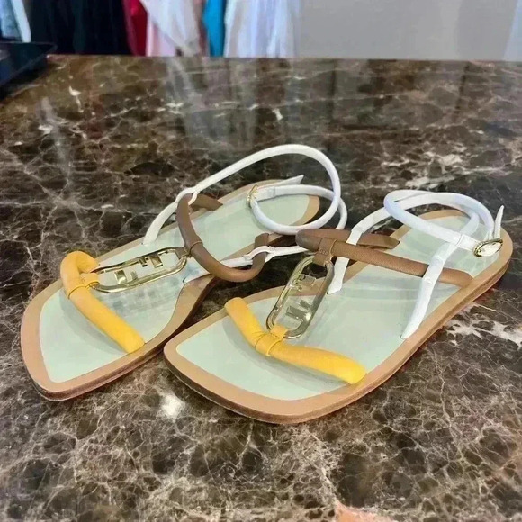 Fendi O'Lock Leather Colorblock Sandals Size 37.5 - Picture 6 of 13